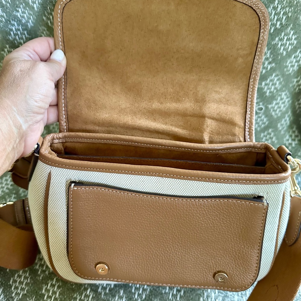 Coach Tan and Cream Crossbody Bag - Picture 5 of 13